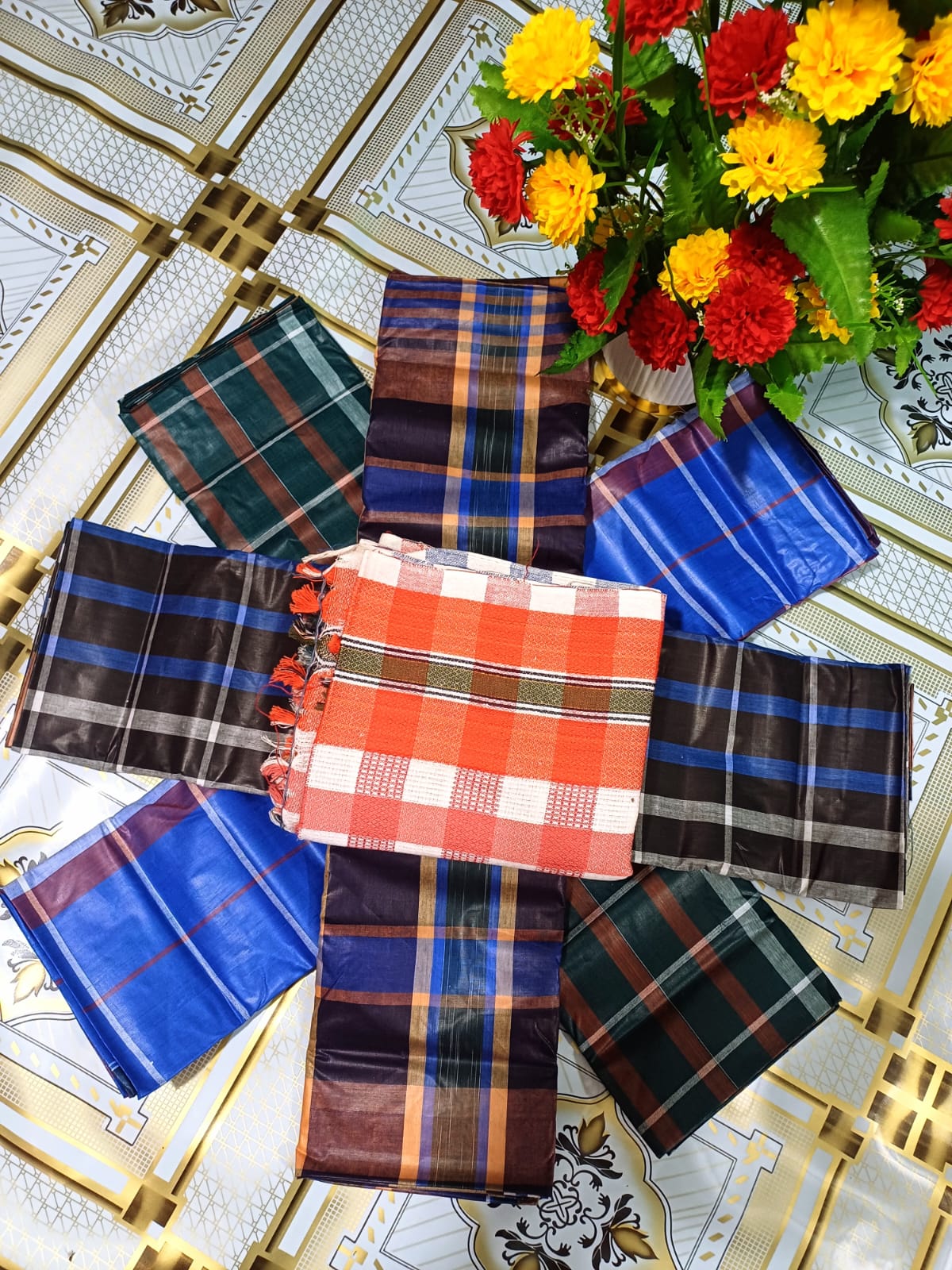 ৪ পিস ৫.৫ হাত চিকন সুতার লুঙ্গি